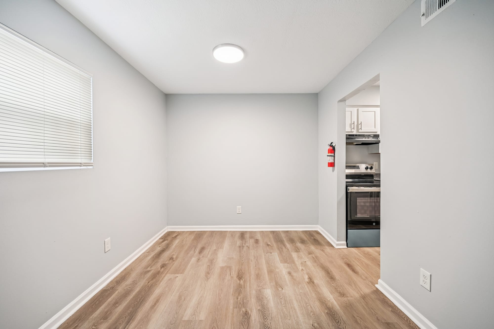 Living Room — 2 bed / 1 bath apartment at Cleve Royale (photo 4)