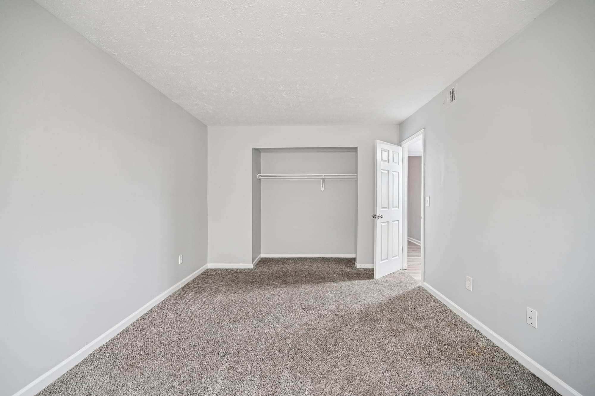 Primary Bedroom — 2 bed / 1 bath apartment at Cleve Royale (photo 4)