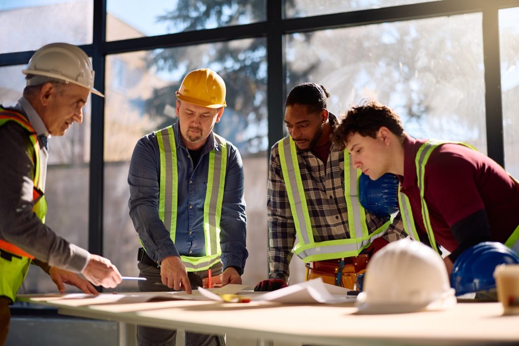 Warehouse and trades openings near Cleveland Ave