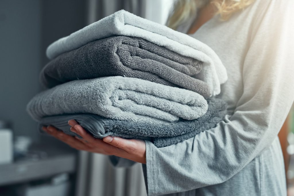 On-site laundry room, no laundromat runs down Cleveland Ave